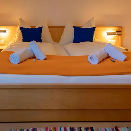 Familienpension Gletscherblick 3* هيليغنبلت